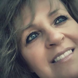 Meet your Posher, Tonya