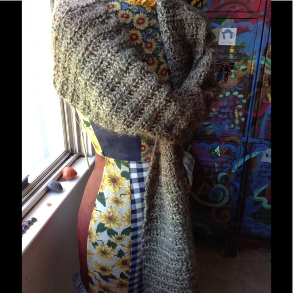 Fall colors, Avocado green and Tan Scarf Wrap - Picture 7 of 8