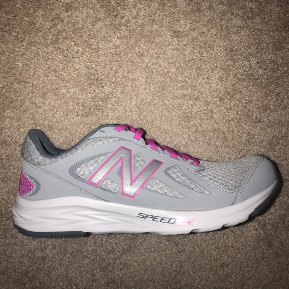 new balance 490v4 new balance 490v4