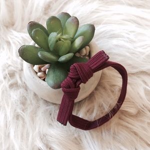Wine red NEW elastic hair band 🎀