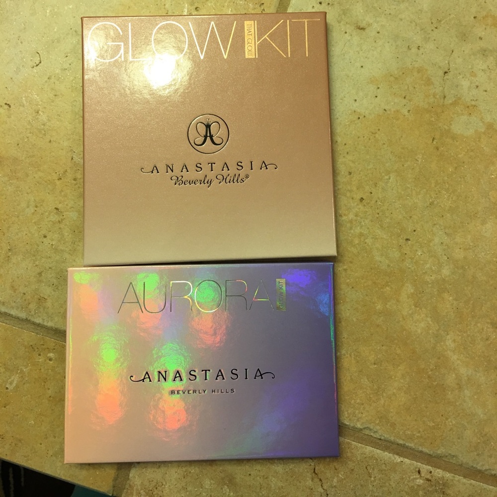 2 pack glow kits!