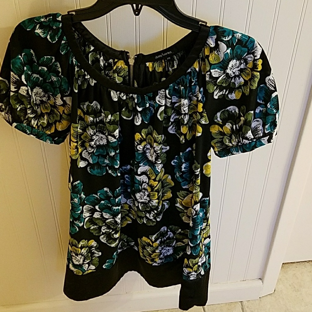 Daisy Fuentes blouse
