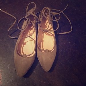 Ann Taylor Loft lace up ballet shoes size 6 tan