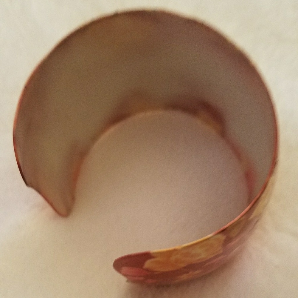 Floral cuff - Picture 2 of 2