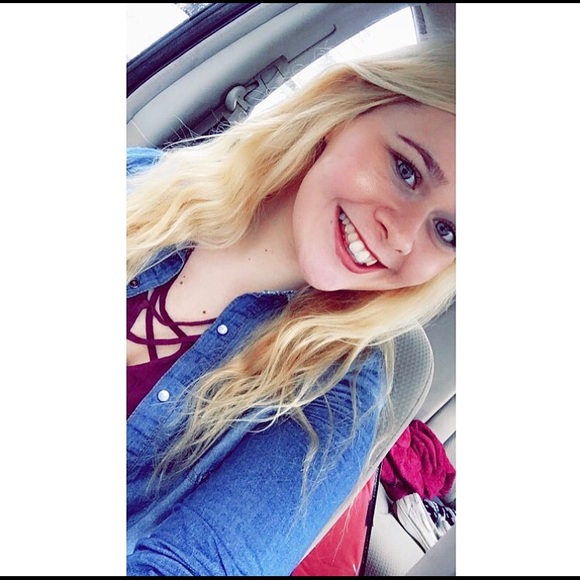 Meet your Posher, Ashlynne - Picture 1 of 1