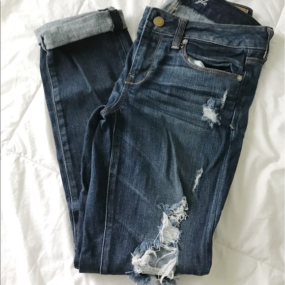 American Eagle Medium Wash Ripped Jeans - Picture 1 of 3