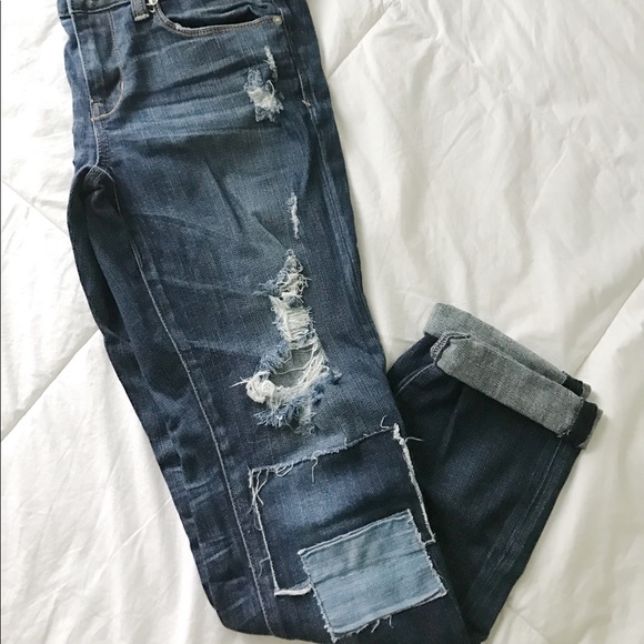 American Eagle Medium Wash Ripped Jeans - Picture 2 of 3