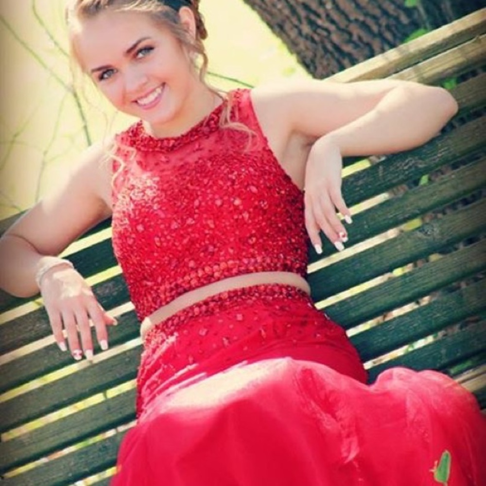 Beautiful Red prom dress ❤