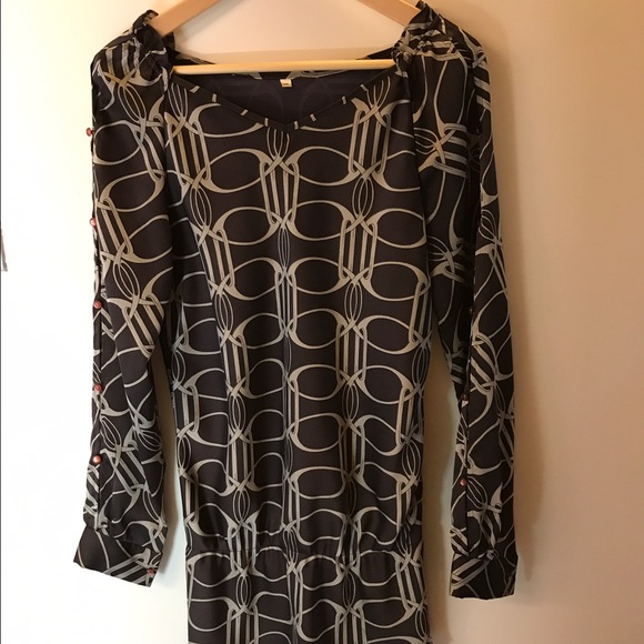 Blouses - Picture 3 of 4