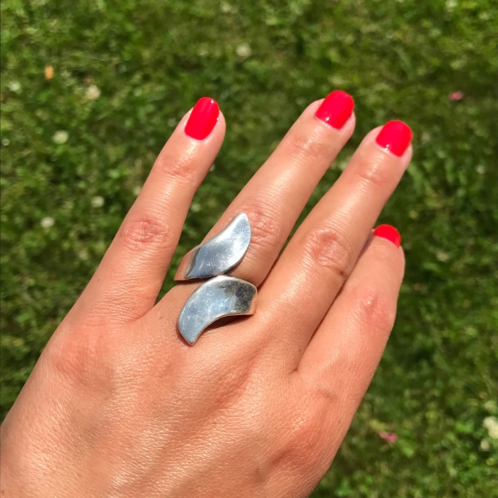 Silver ring - Picture 2 of 2