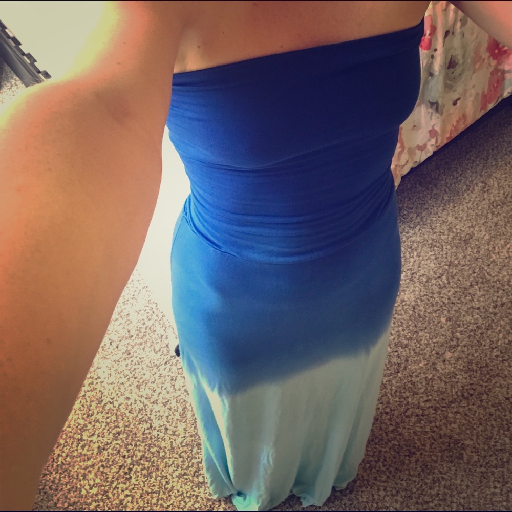 PRICE DROP 💋NWT Ombré blue maxi