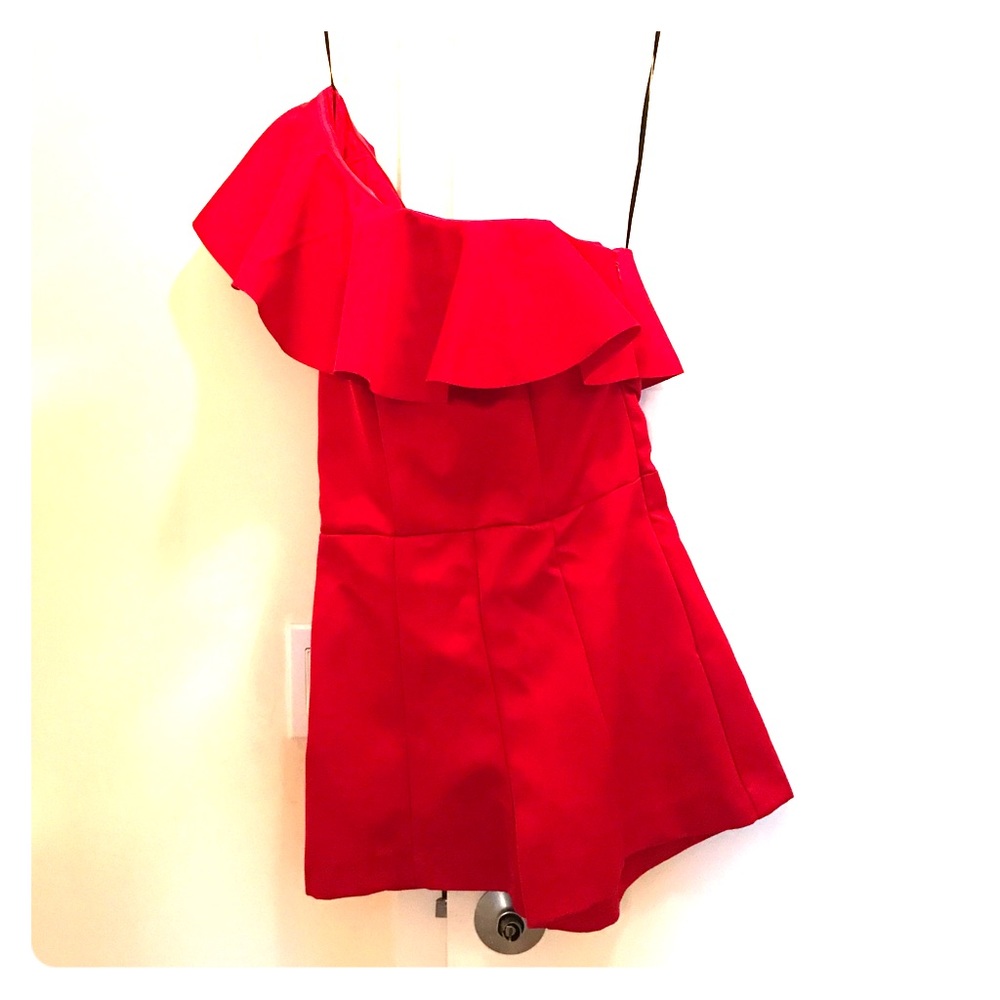 One-shoulder Jumpsuit H&M .