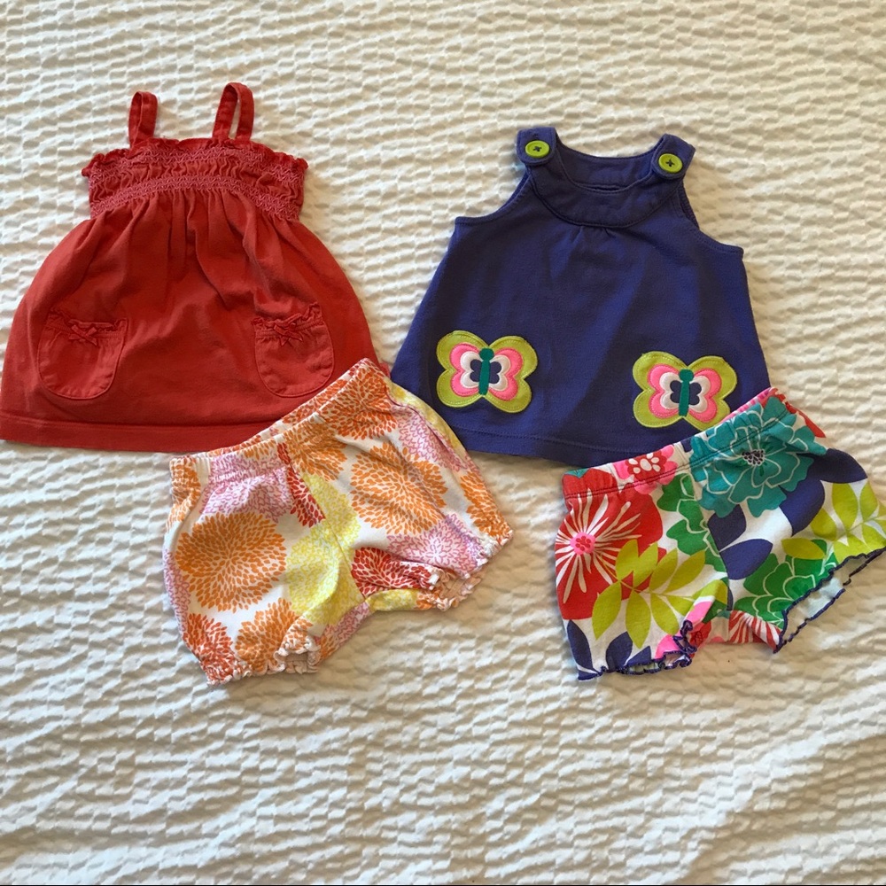 Girl’s Bundle of 2 Shorts Sets Size 3 Months