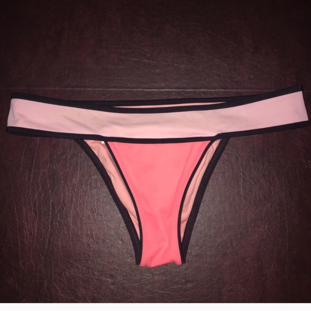 Victoria's Secret itsy bikini bottoms