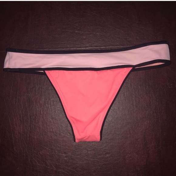 Victoria's Secret itsy bikini bottoms - Picture 2 of 2