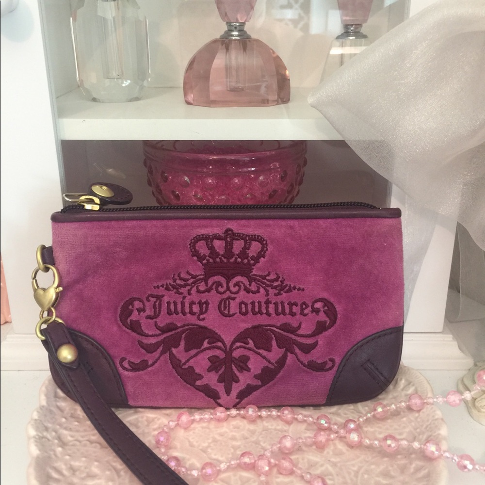 Juicy Couture wristlet