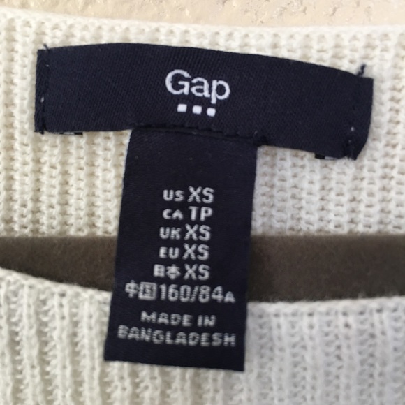 Gap Long Sleeve - Picture 2 of 2