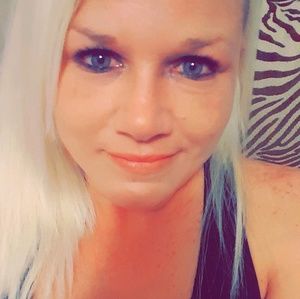 Meet your Posher, Wendi