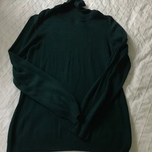 Forever 21 forest green turtle neck