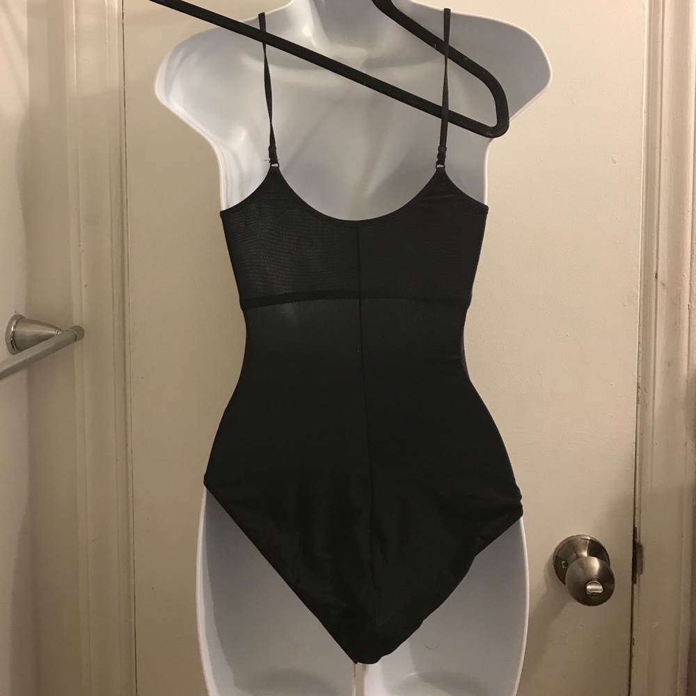 Black one piece lingerie - Picture 2 of 2