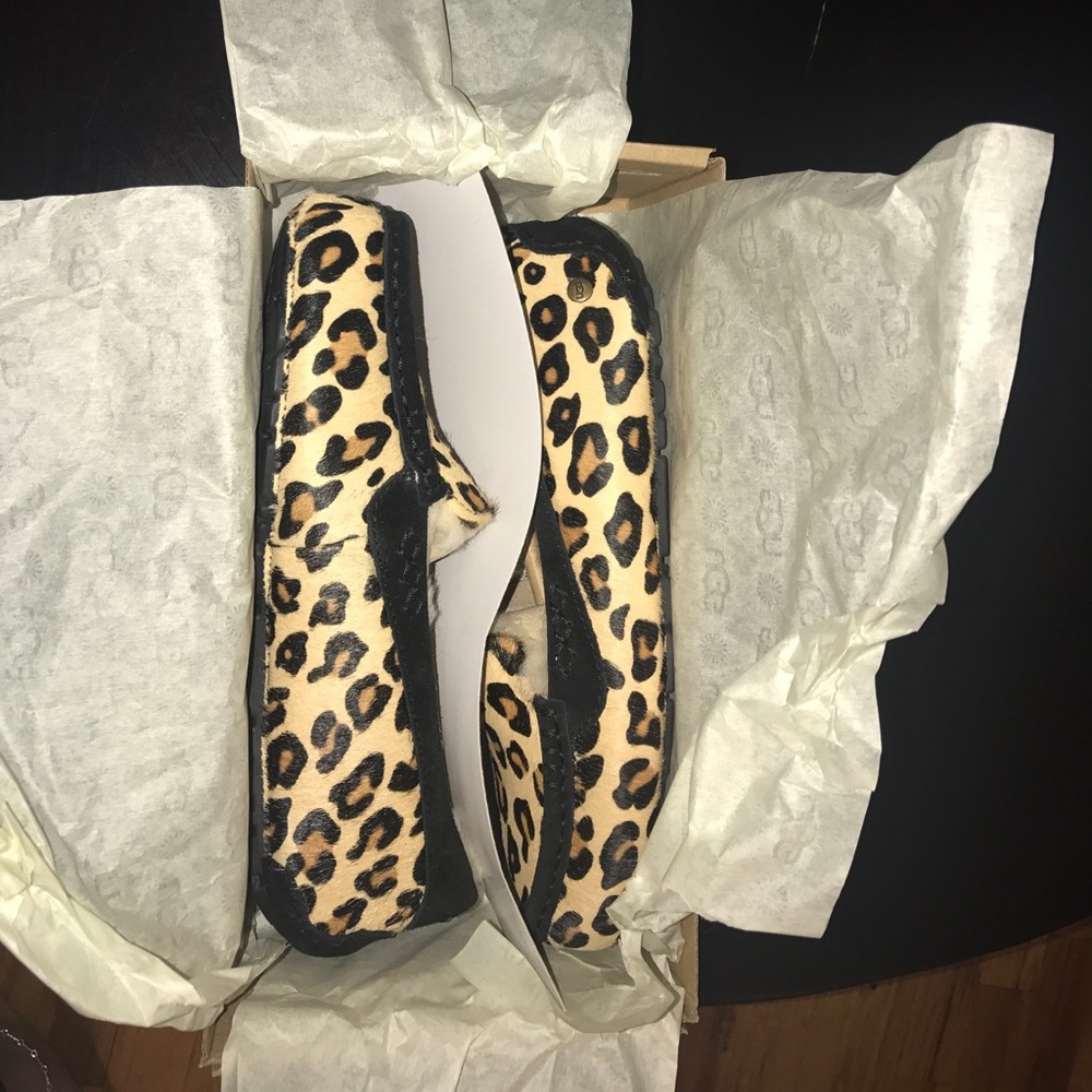 UGG Ansley calf hair leopard flat.