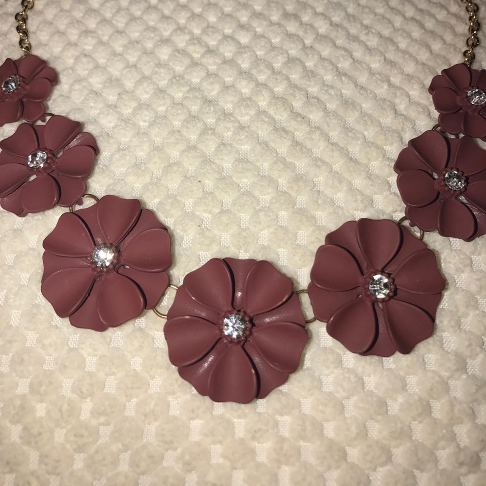 Necklace - Picture 2 of 3