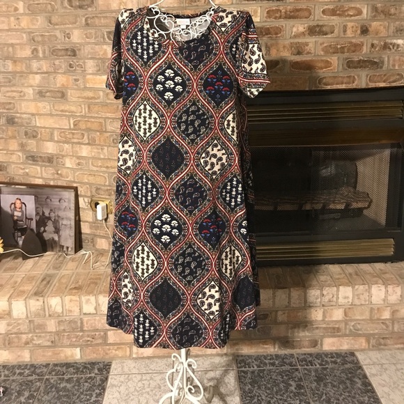 LuLaRoe Dresses & Skirts - Lularoe Carly!!