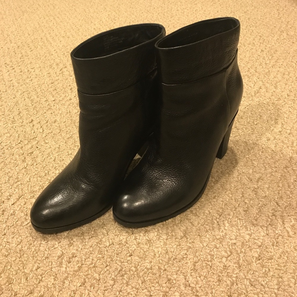 Kenneth Cole heels