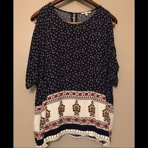 cold shoulder floral shirt - never worn size M