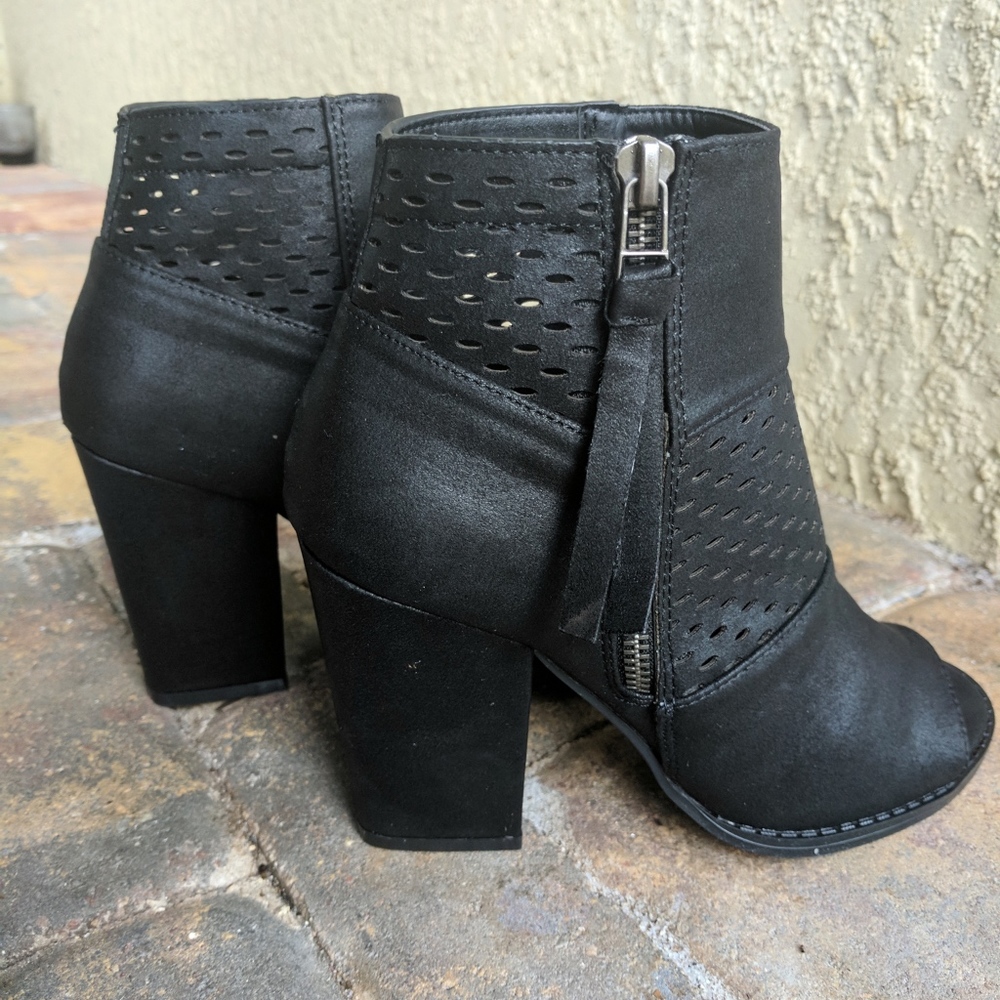 LAST! Black Laser Cut Distressed Booties - Picture 3 of 5