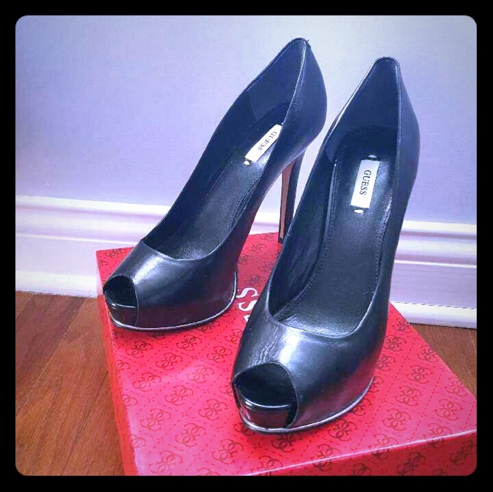 Almost New Beautiful and sexy heels. B.O.