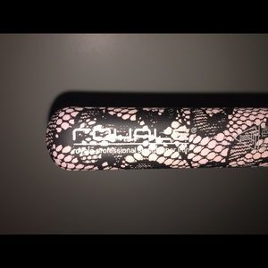 ROYALE flat iron