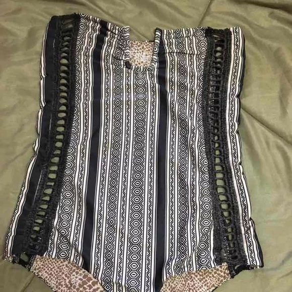 acacia swimwear Other - Acacia swimwear Africa Polynesia size small