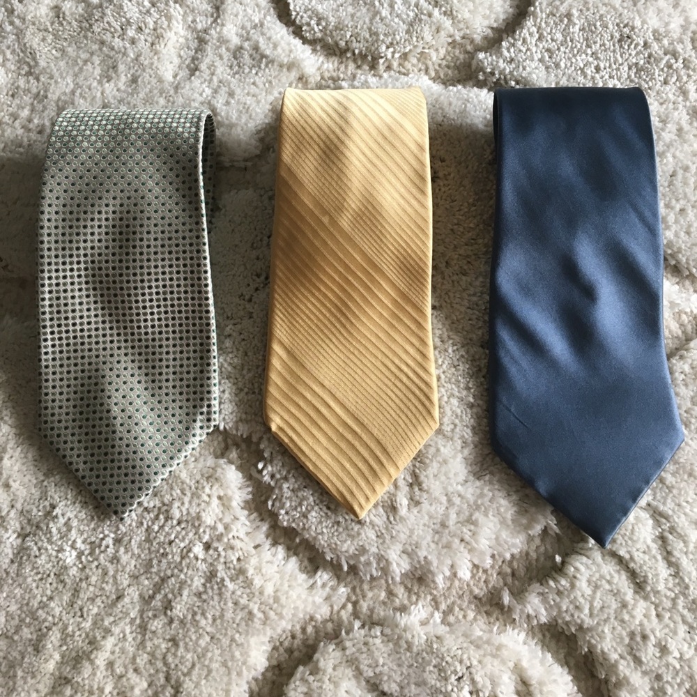 Bundle of 3 mens Ties - Croft & Barrow, Arrow ..