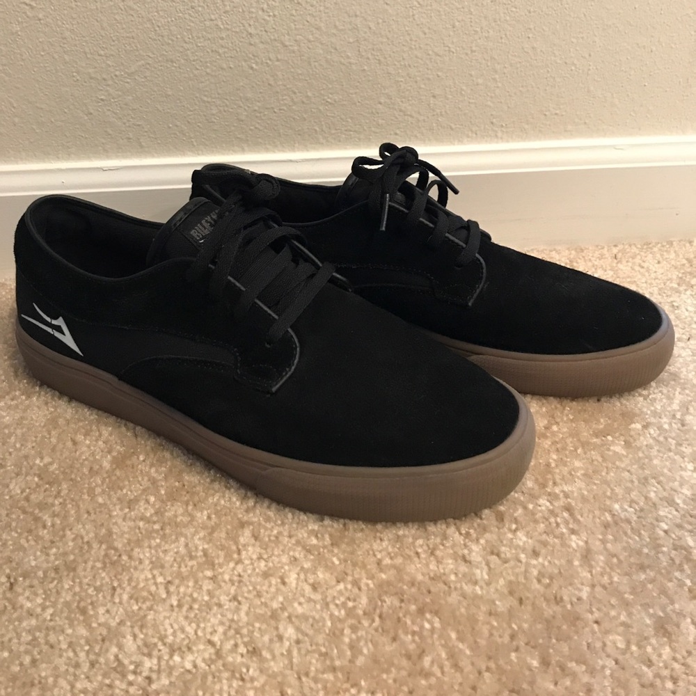 Lakais men's size 9
