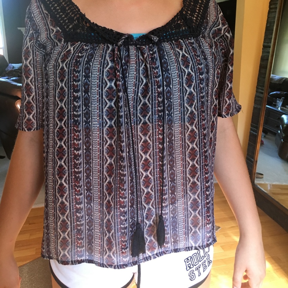 Mid length sleeve Maurice's shirt