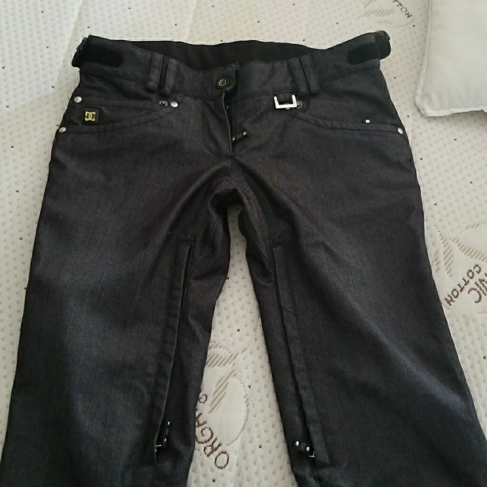DC Snowboard Pants