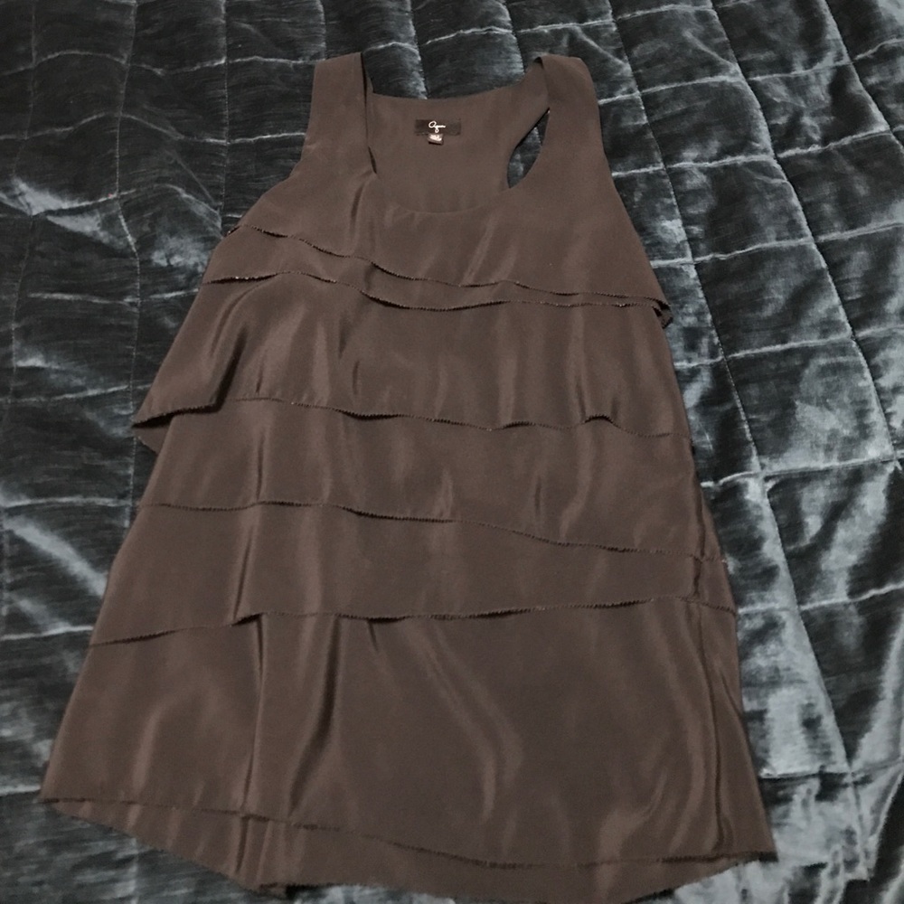 Aqua asymmetrical layered tank