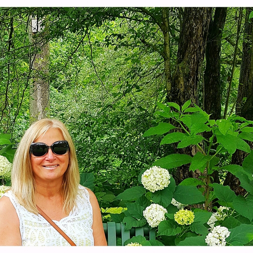 Meet your Posher, Anne