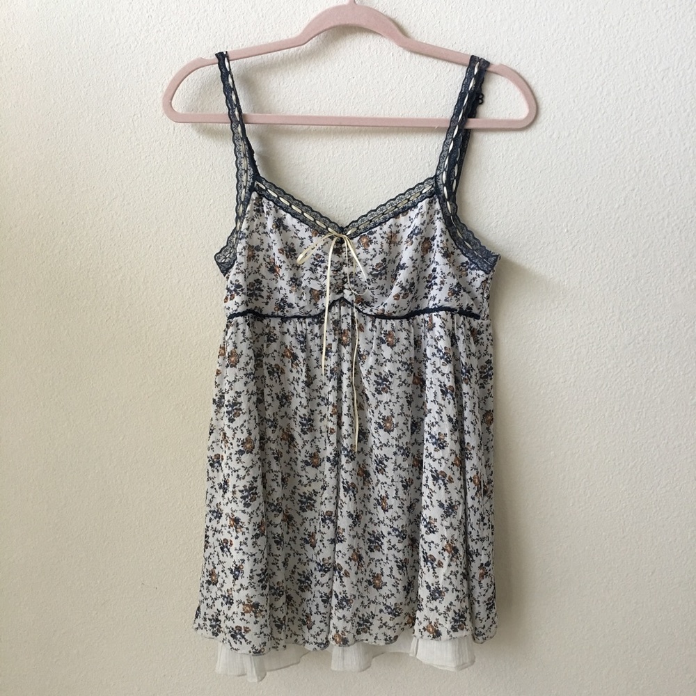 Floral Pattern Empire-line Top