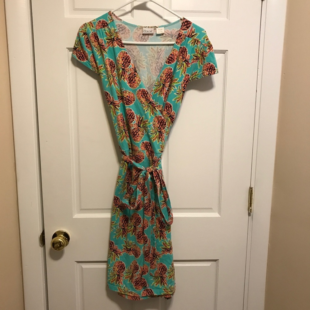 Pineapple print wrap dress
