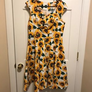 Sunflower dress!🌻