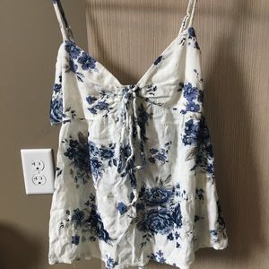 American Eagle side cut out floral tank