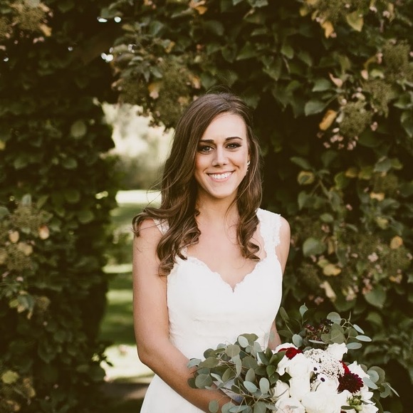 Meet your Posher, Meredith - Picture 2 of 8