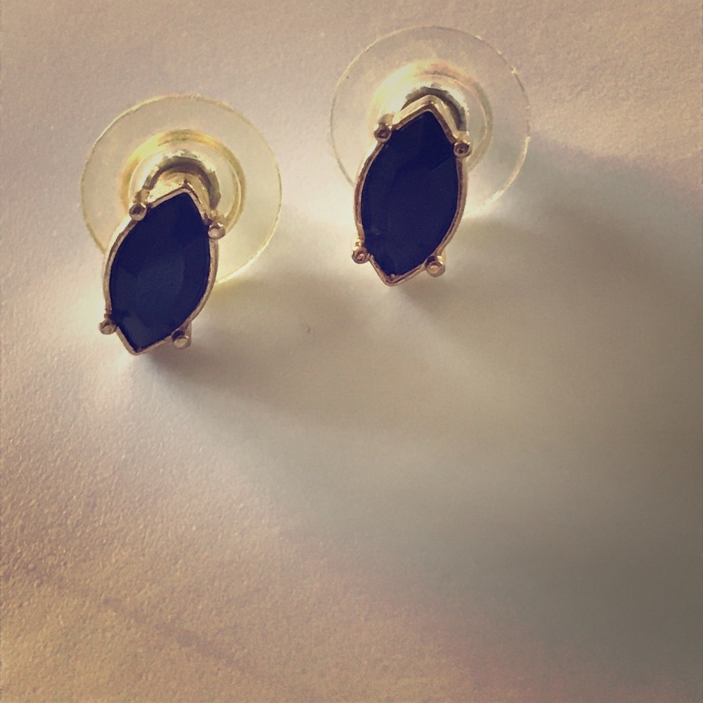 Everyday black stud earrings