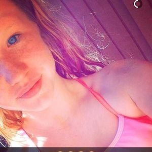 Meet your Posher, Kayla