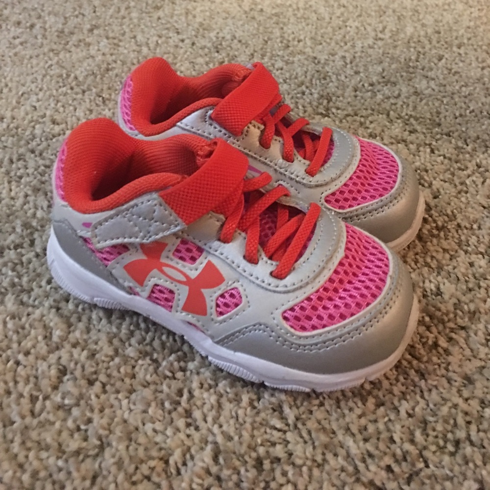 Under Armour Toddler Shoes Sz 6c