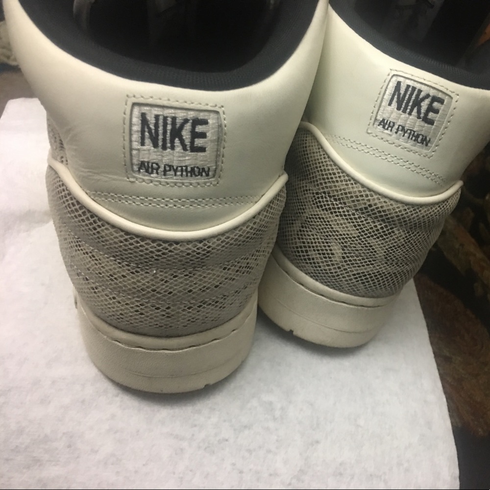 Nike Air Python - Picture 2 of 4