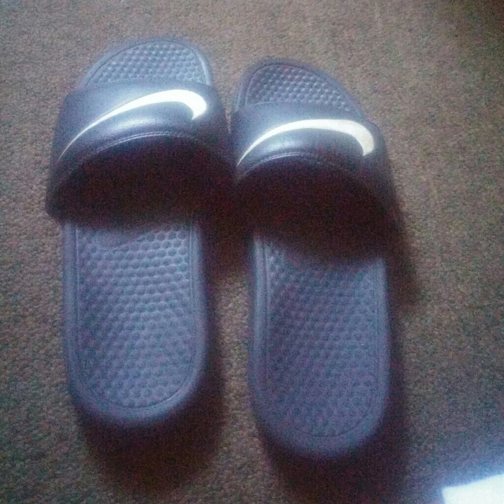 Nike Flip Flops
