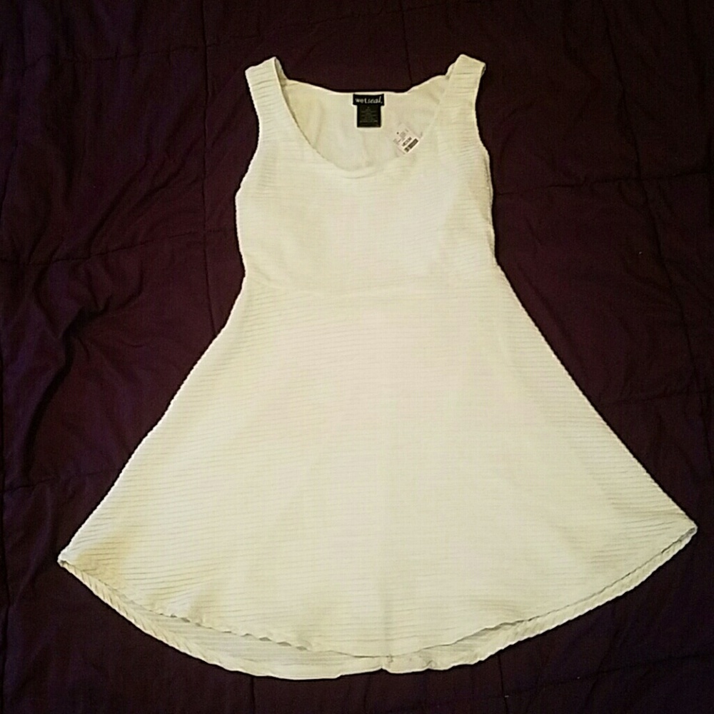 🌻Wet Seal White Skater Dress - M🌻
